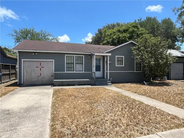 $1,300 | 4326 Cottage Street, Corpus Christi, TX 78415