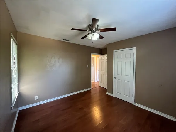 $1,300 | 4326 Cottage Street, Corpus Christi, TX 78415