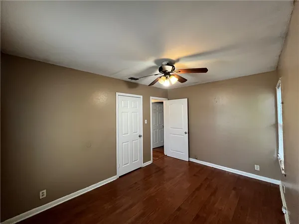 $1,300 | 4326 Cottage Street, Corpus Christi, TX 78415