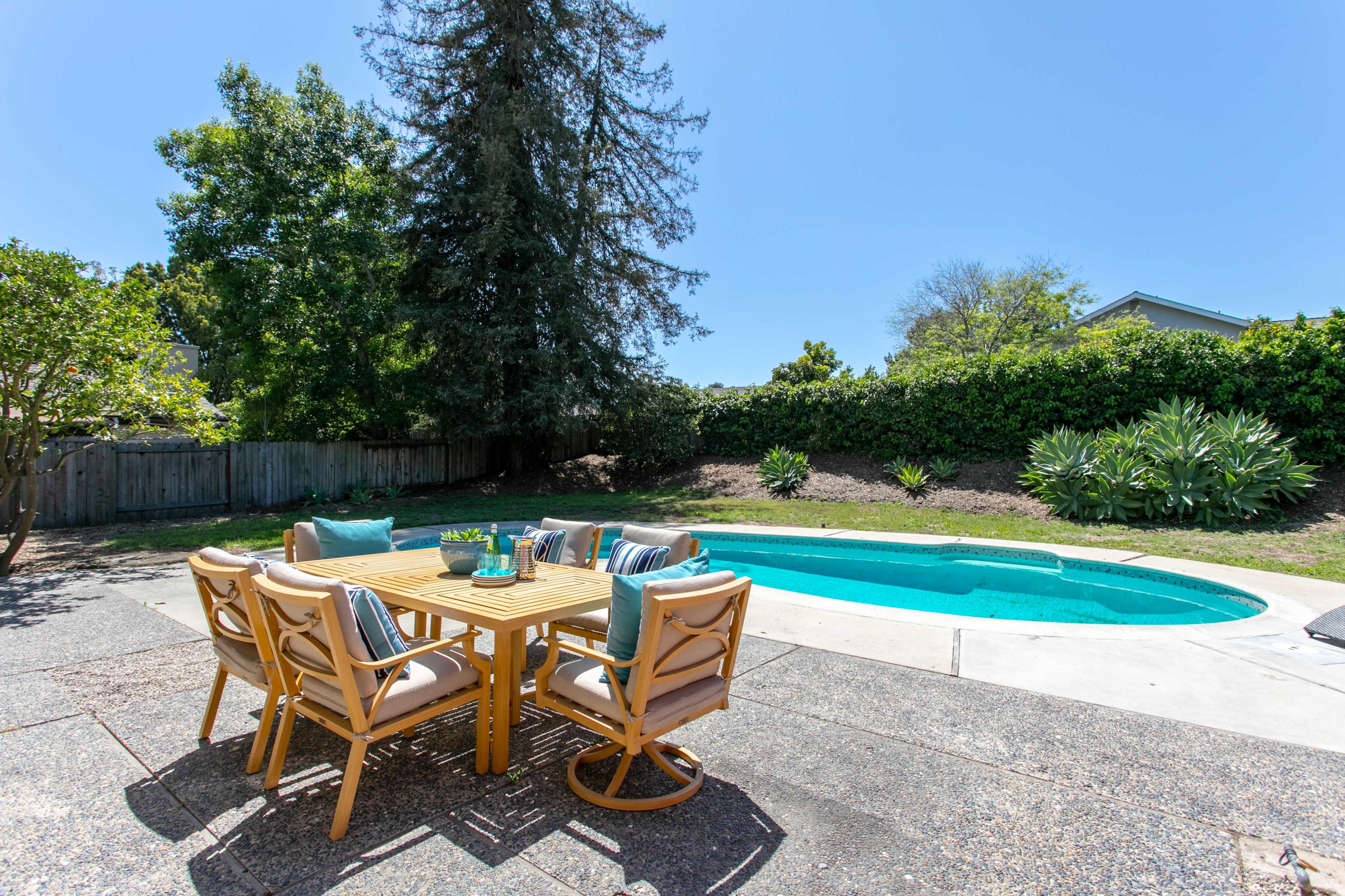643 Arundel Road Goleta, CA 93117 - Photo 19 of 22 35