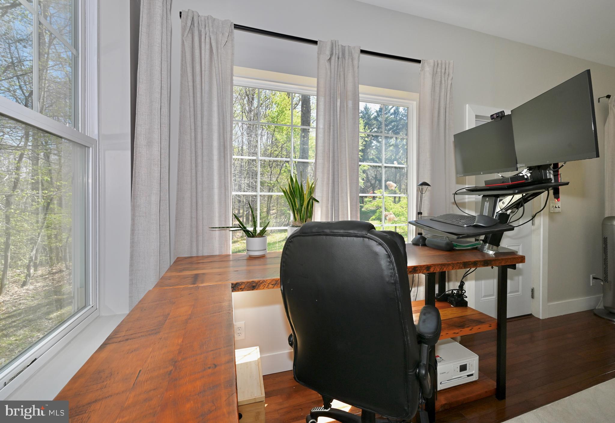 651 Walton Road Huntingtown, MD 20639 - Photo 22 of 58 Main level bedroom's office space