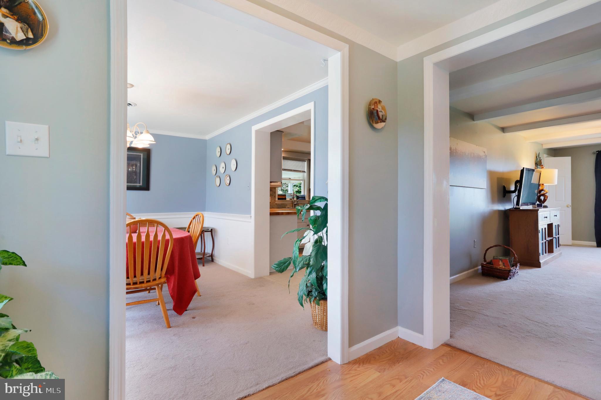 12244 Itnyre Road Smithsburg, MD 21783 - Photo 12 of 49 Entry foyer