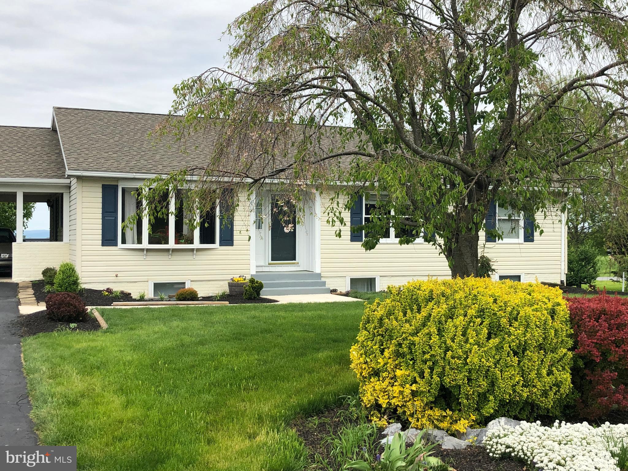Newly landscaped; Architectural shingle roof!