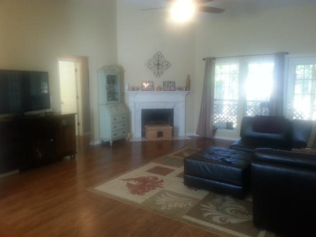 377 Bertram Road Summerville, SC 29485 - Photo 2 of 20 Large Family Room