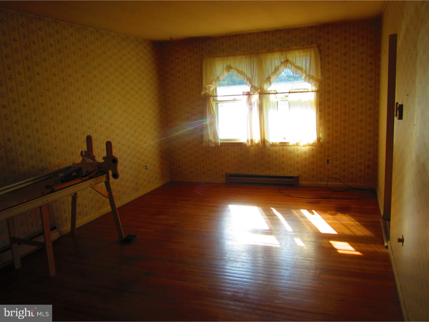 158 South Dupont Road Carneys Point, NJ 08069 - Photo 11 of 25 Gallery Image 11