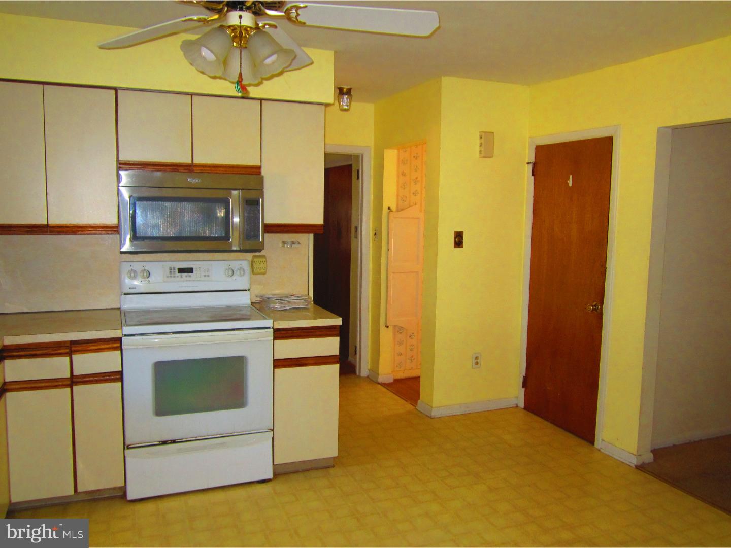158 South Dupont Road Carneys Point, NJ 08069 - Photo 13 of 25 Gallery Image 13