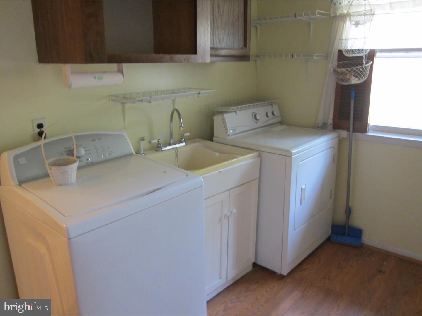 158 South Dupont Road Carneys Point, NJ 08069 - Photo 16 of 25 Gallery Image 16