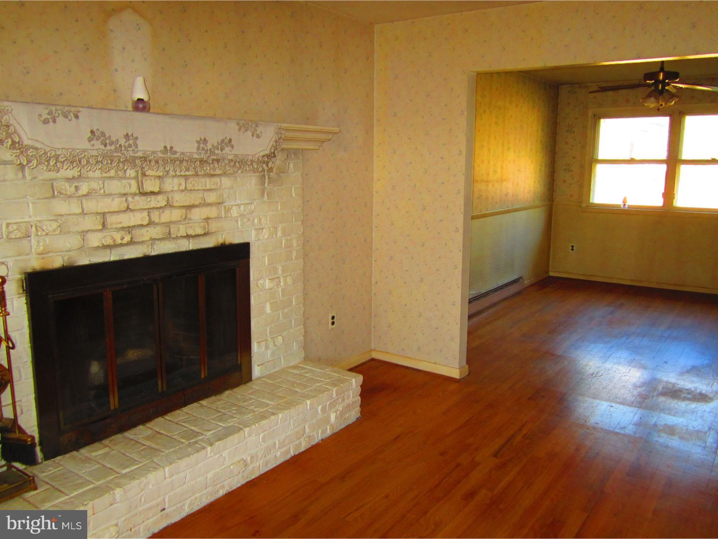 158 South Dupont Road Carneys Point, NJ 08069 - Photo 3 of 25 Gallery Image 3