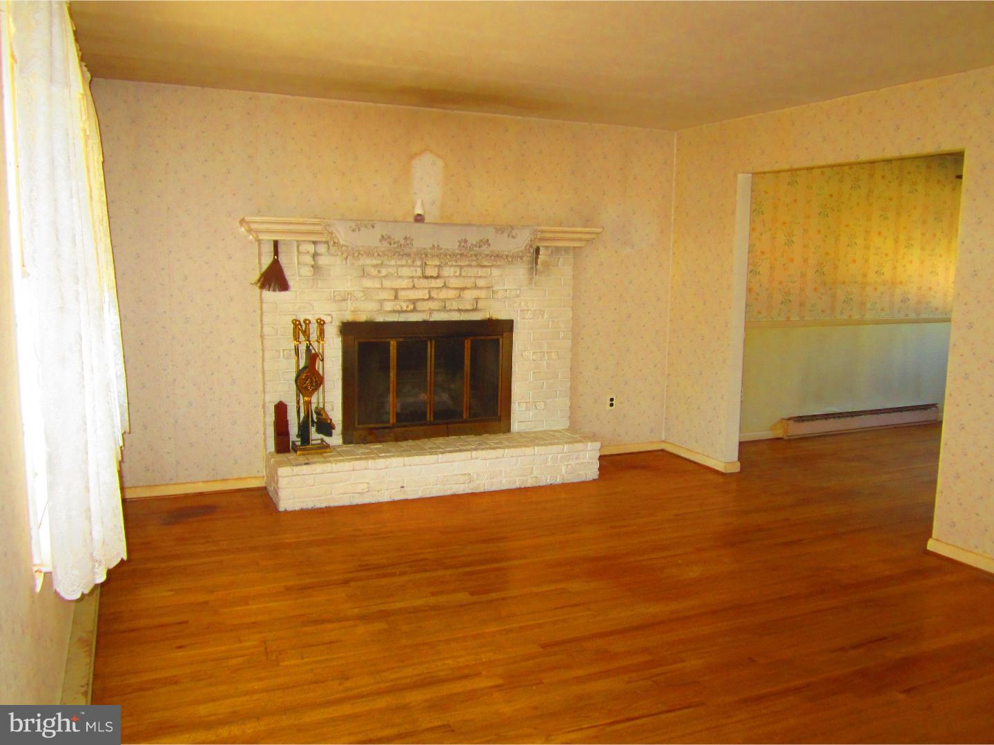 158 South Dupont Road Carneys Point, NJ 08069 - Photo 5 of 25 Gallery Image 5