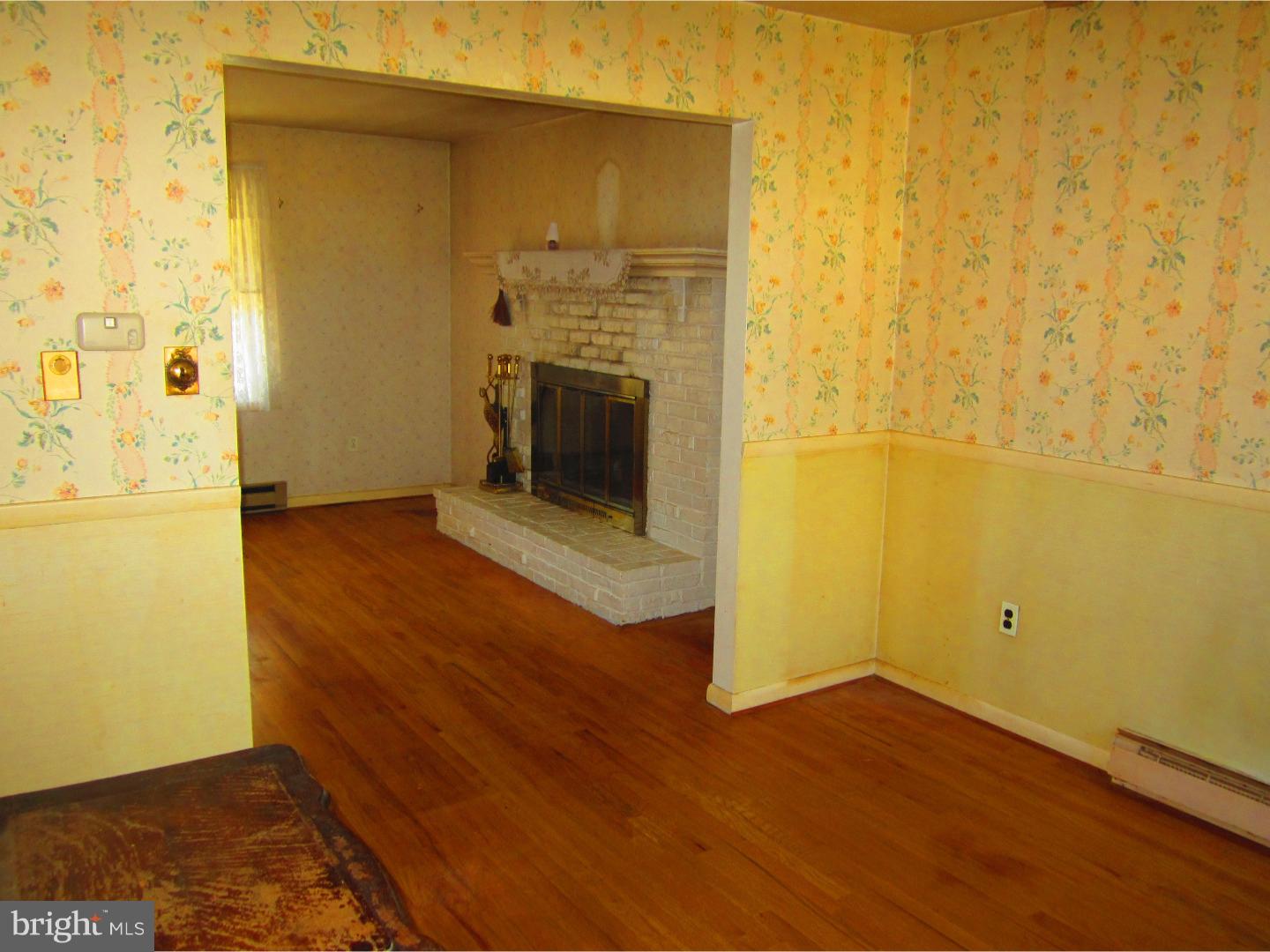158 South Dupont Road Carneys Point, NJ 08069 - Photo 7 of 25 Gallery Image 7