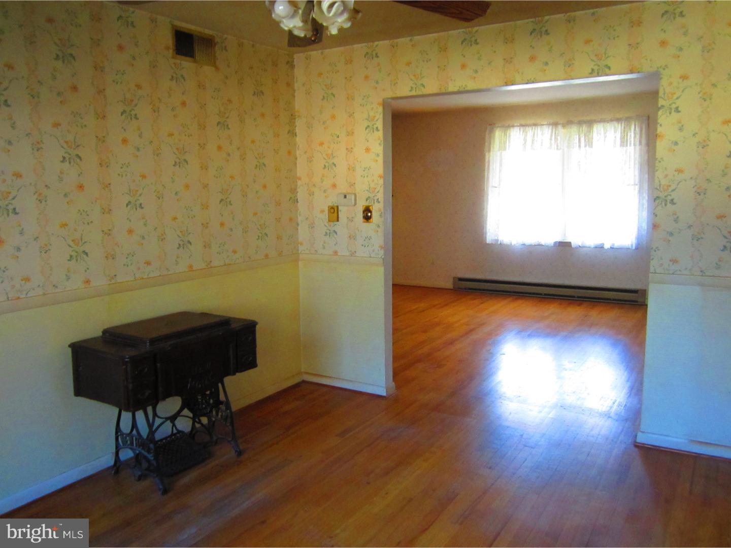 158 South Dupont Road Carneys Point, NJ 08069 - Photo 8 of 25 Gallery Image 8