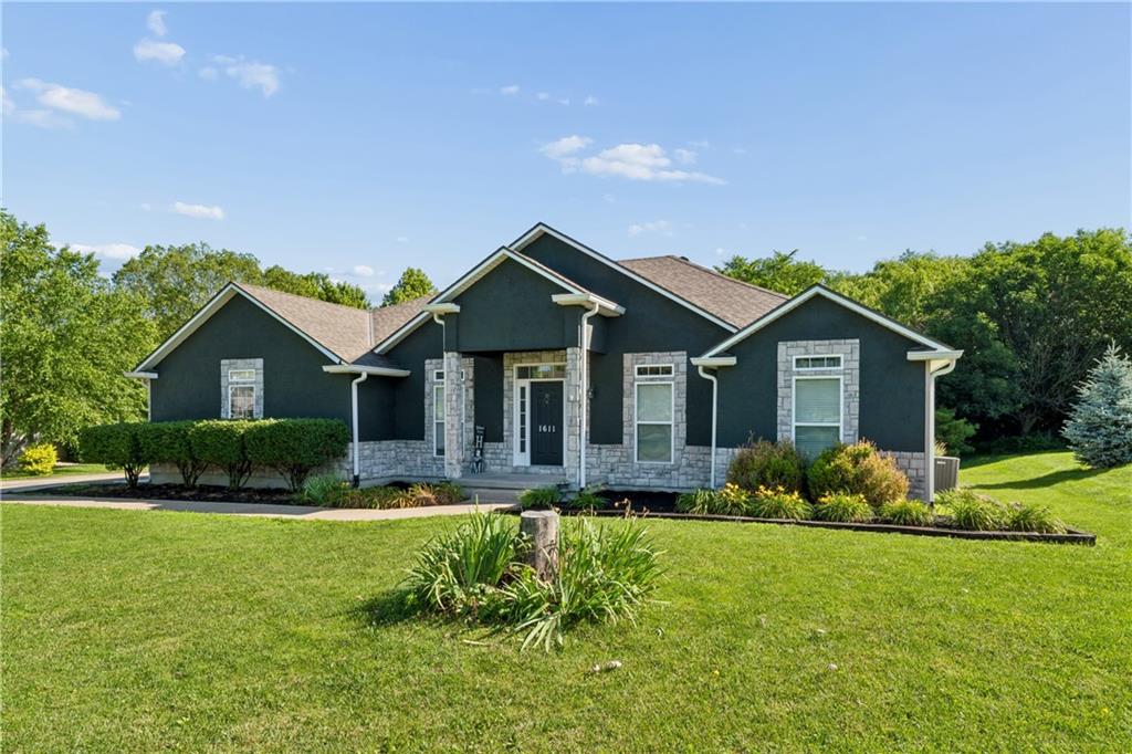 1611 Southwest Deer Run Road Oak Grove, MO 64075 - Photo 3 of 75