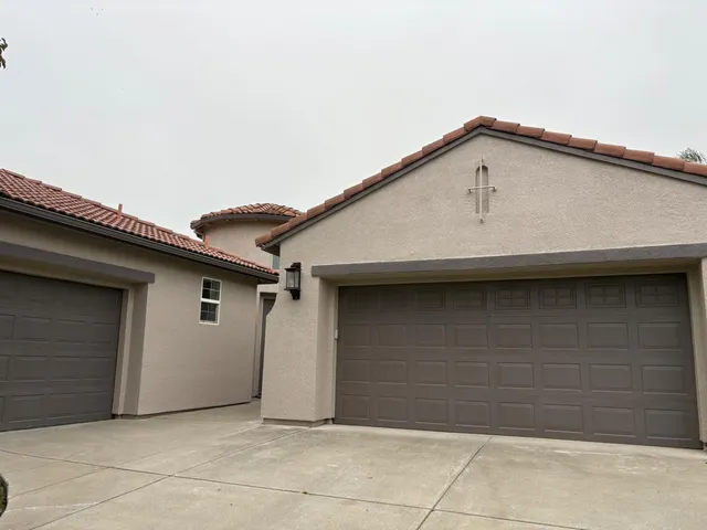 a view of backyard of house