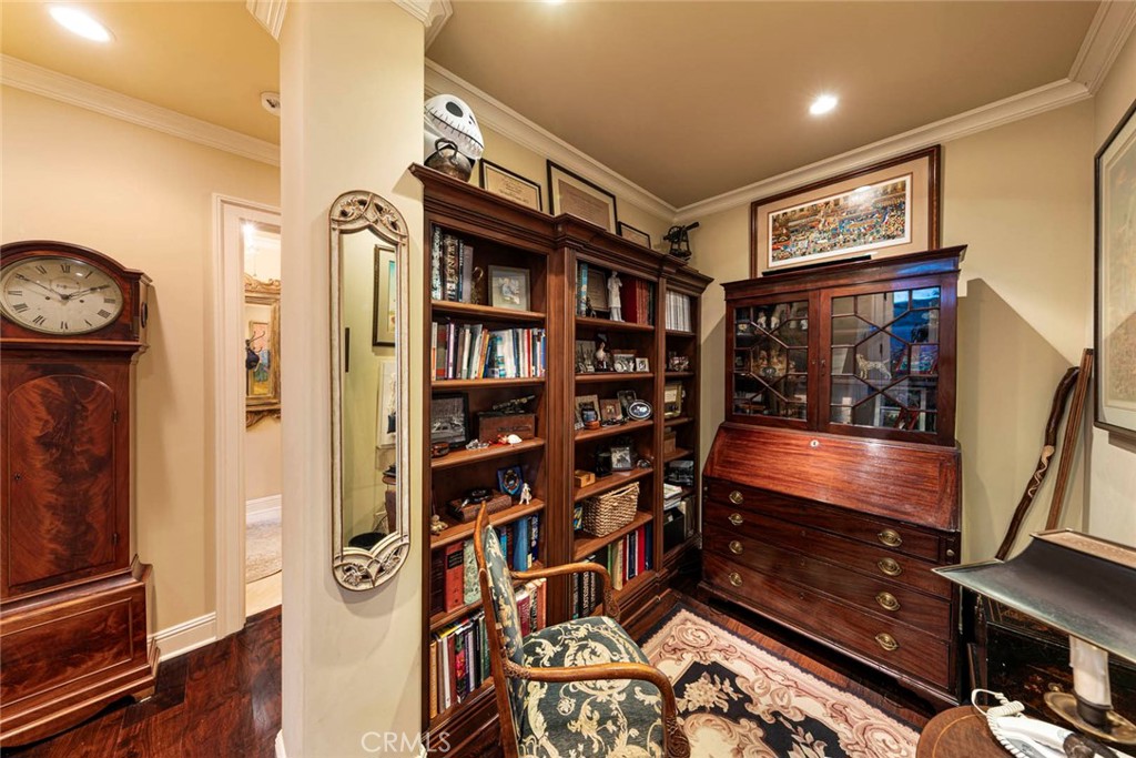 29 Montpellier Newport Beach, CA 92660 - Photo 11 of 49