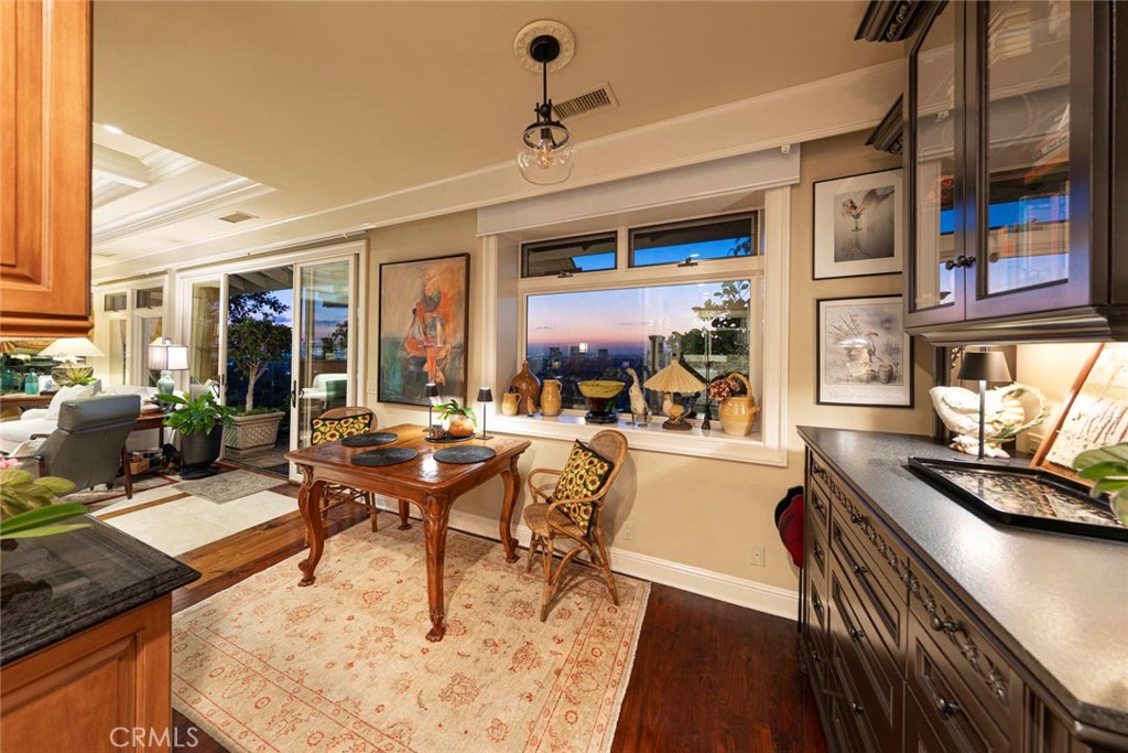 29 Montpellier Newport Beach, CA 92660 - Photo 18 of 49