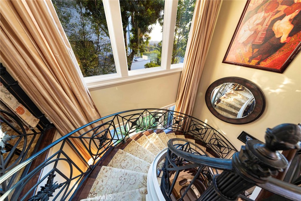 29 Montpellier Newport Beach, CA 92660 - Photo 20 of 49