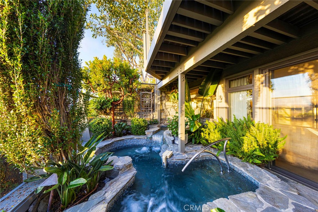 29 Montpellier Newport Beach, CA 92660 - Photo 25 of 49