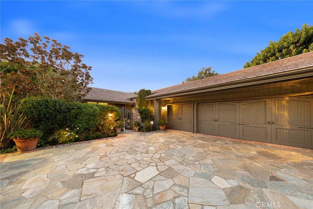 29 Montpellier Newport Beach, CA 92660 - Photo 38 of 49