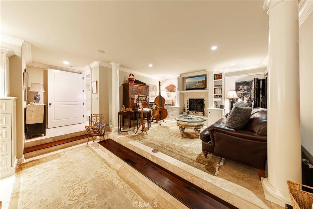 29 Montpellier Newport Beach, CA 92660 - Photo 45 of 49