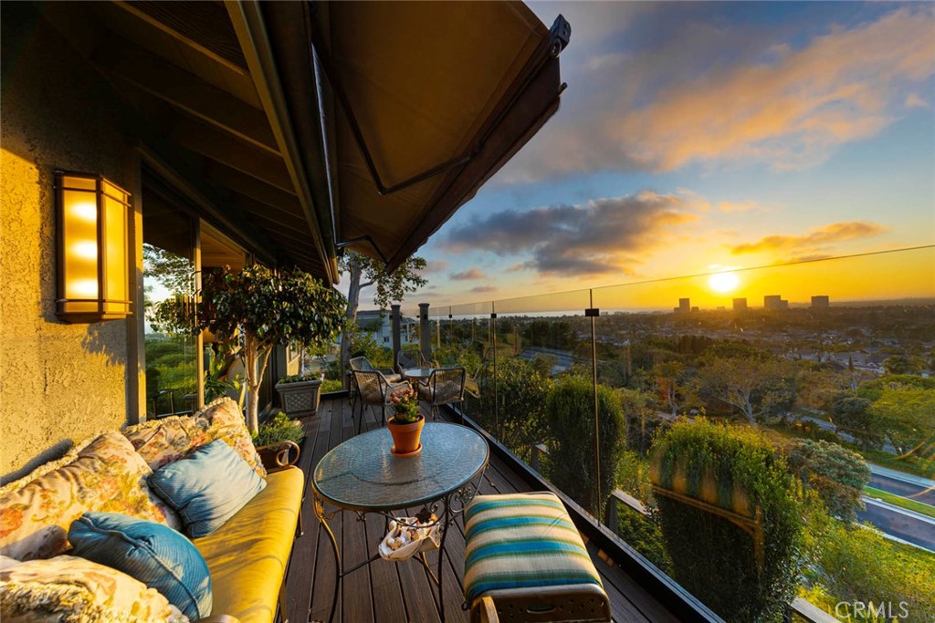 29 Montpellier Newport Beach, CA 92660 - Photo 5 of 49