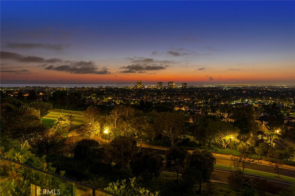 29 Montpellier Newport Beach, CA 92660 - Photo 8 of 49