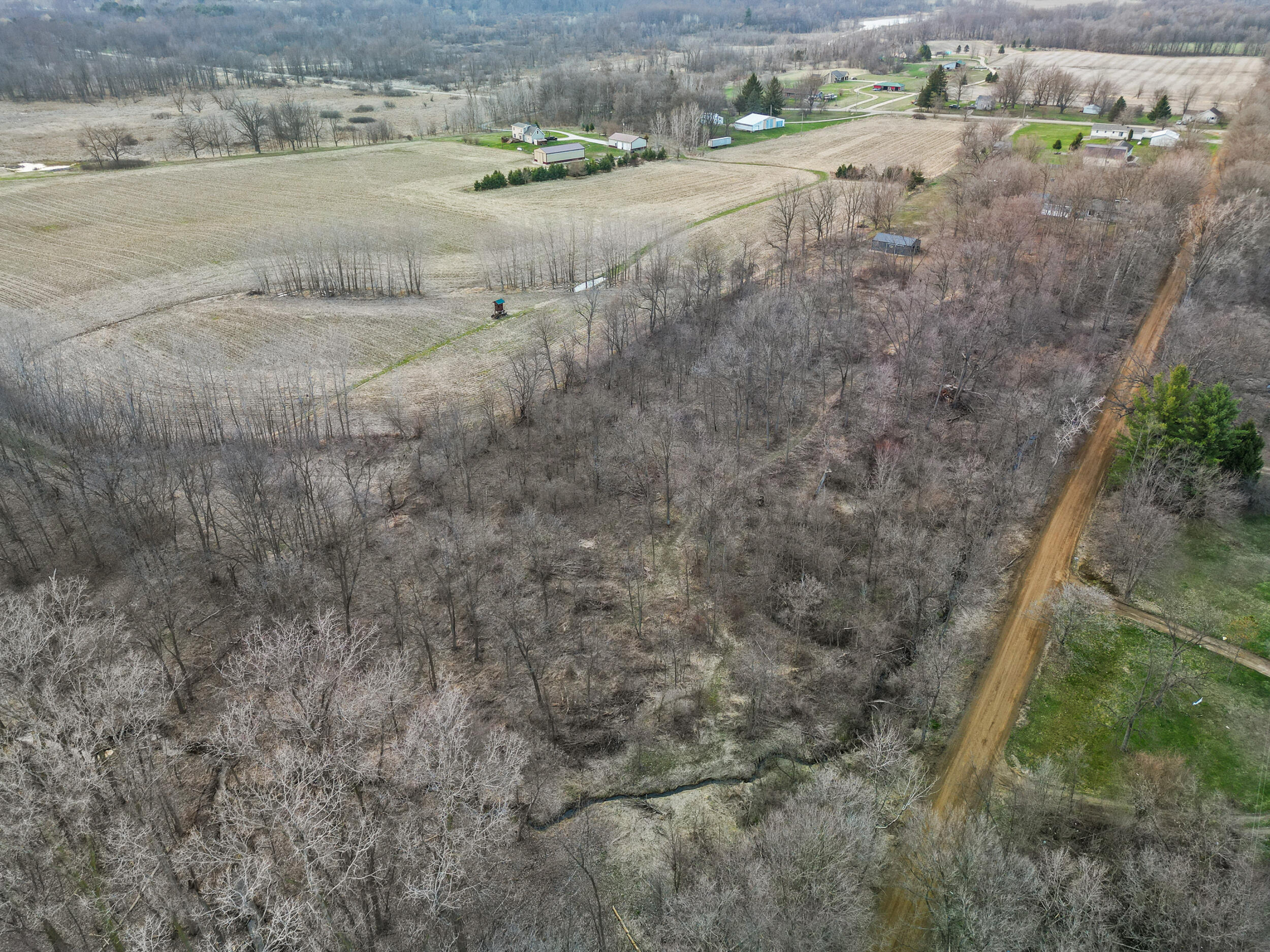 4090 Matthews Road Charlotte, MI 48813 - Photo 54 of 55 60_e-17