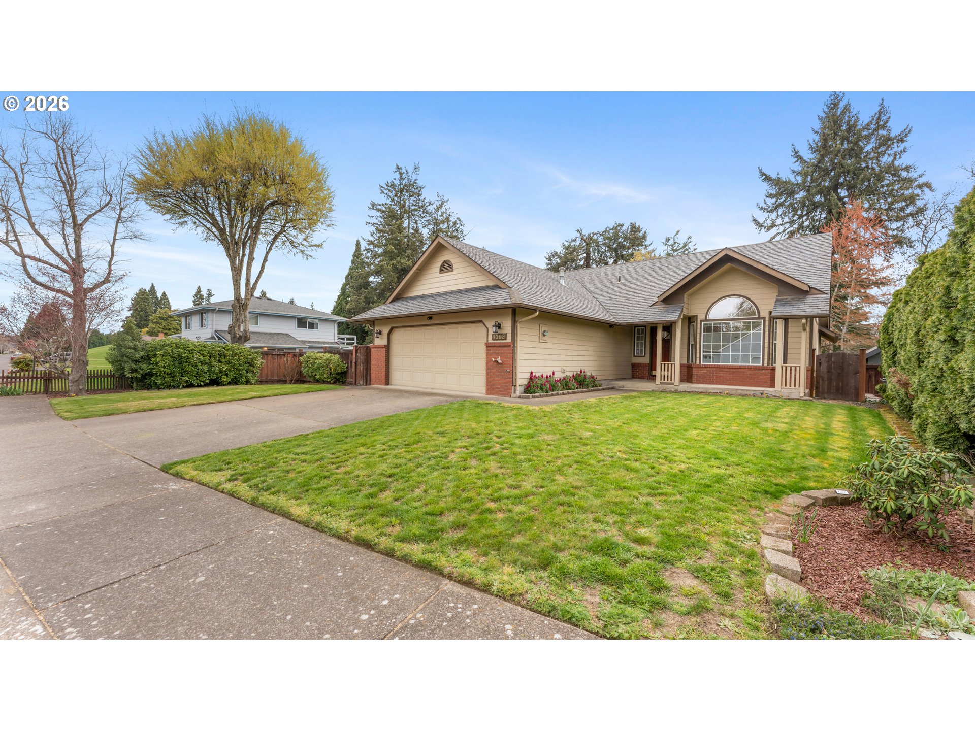 4393 Altura Street Eugene, OR 97404 - Photo 2 of 34