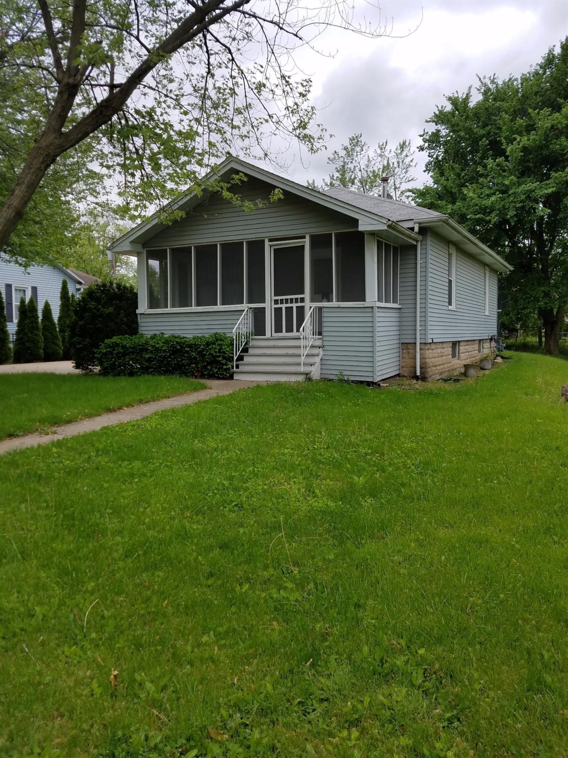 112 South Washington Street Hobart, IN 46342 - Photo 1 of 1 1900x2533
