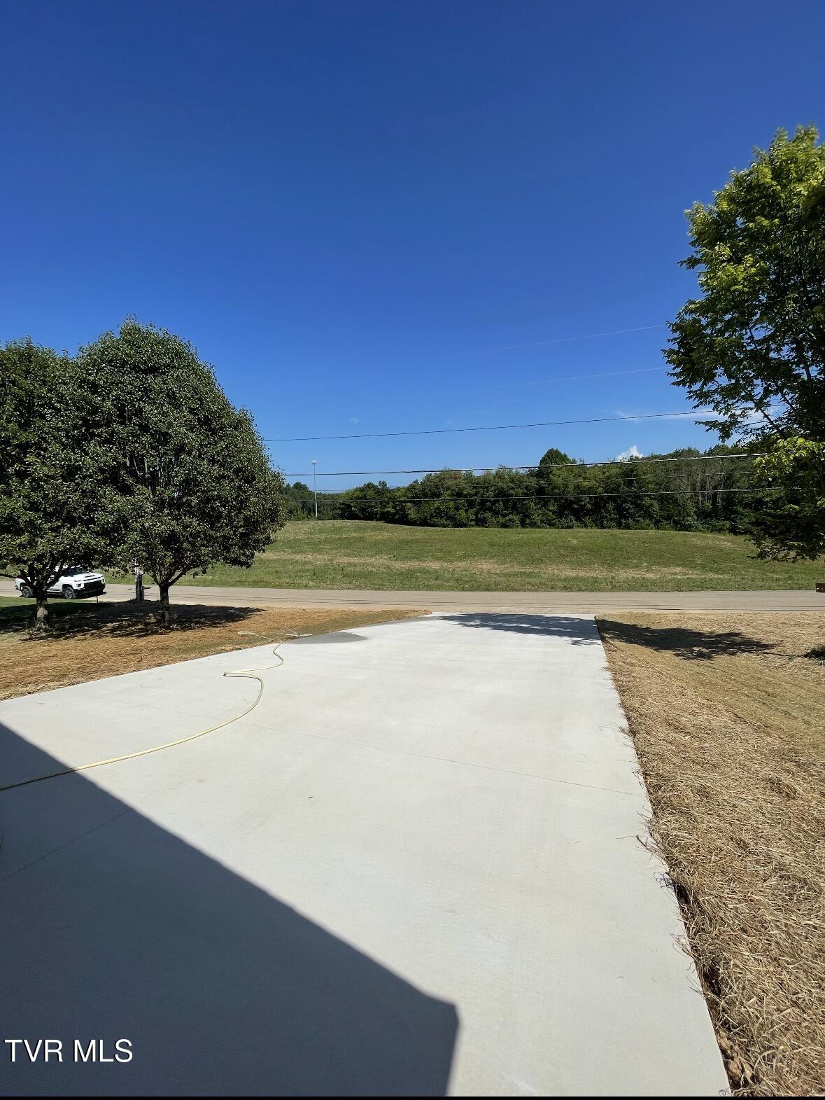 345 Pinto Road Greeneville, TN 37745 - Photo 10 of 41 IMG_6723