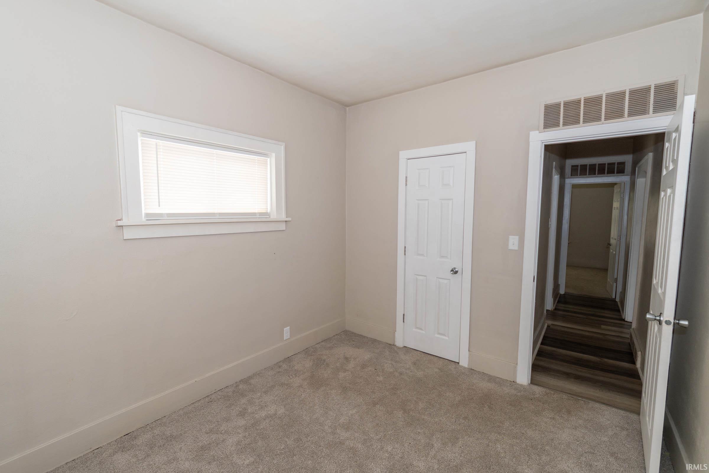 1722 Nash Street South Bend, IN 46613 - Photo 11 of 29