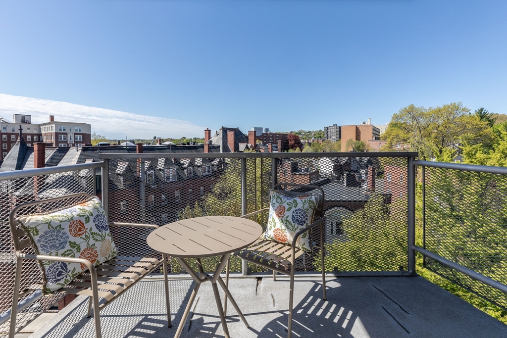 19 Winchester Street, Unit 711 Brookline, MA 02446 - Photo 15 of 25