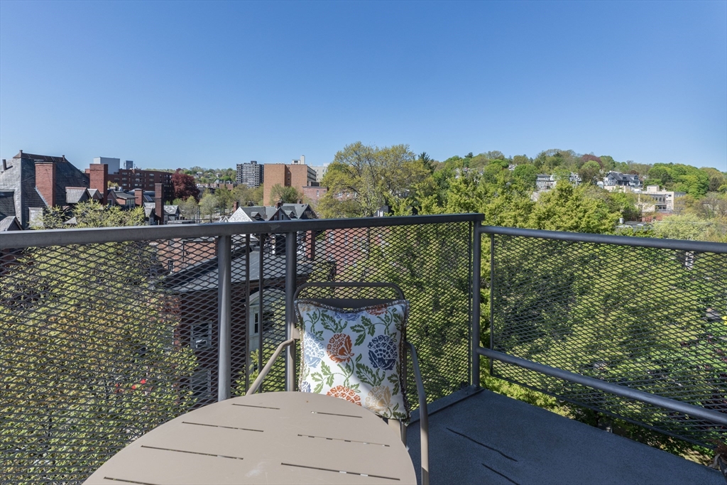 19 Winchester Street, Unit 711 Brookline, MA 02446 - Photo 16 of 25
