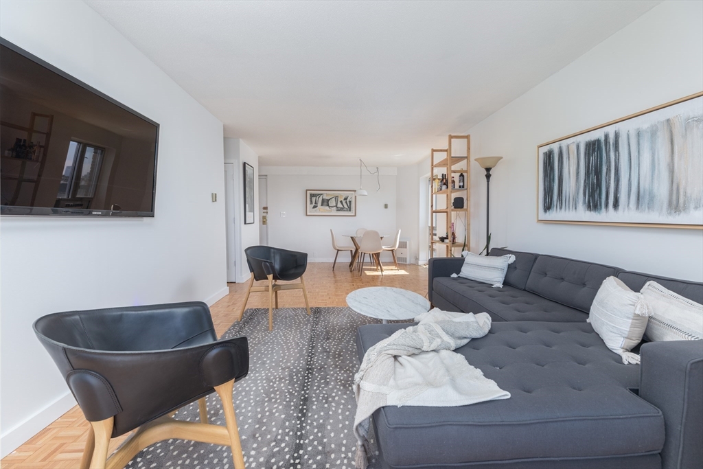 19 Winchester Street, Unit 711 Brookline, MA 02446 - Photo 4 of 25