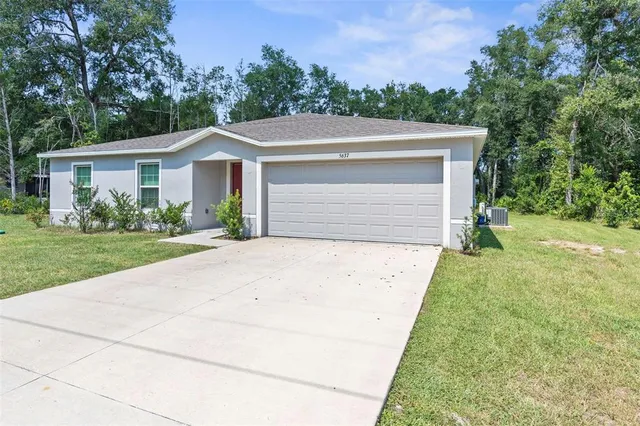 a view of backyard of house