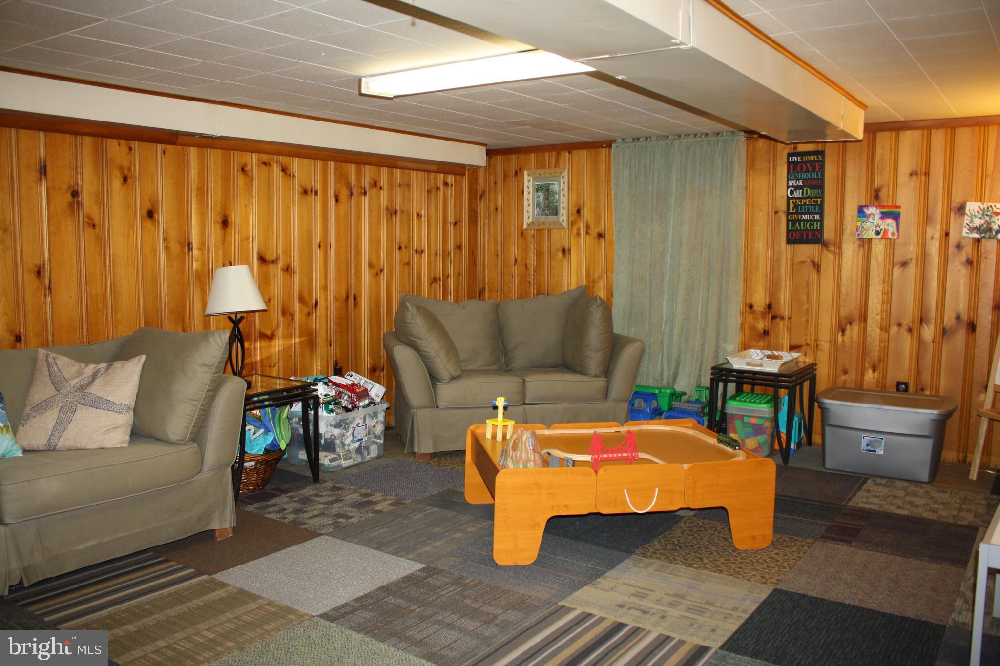 90 Oneida Road Camp Hill, PA 17011 - Photo 22 of 31 Gallery Image 22