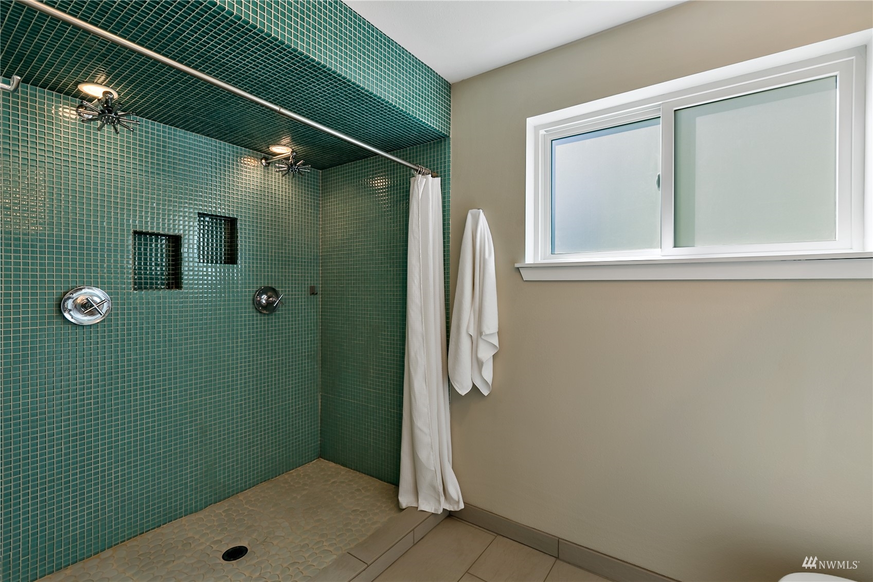 1724 26th Avenue Seattle, WA 98122 - Photo 26 of 37 a bathroom with a shower