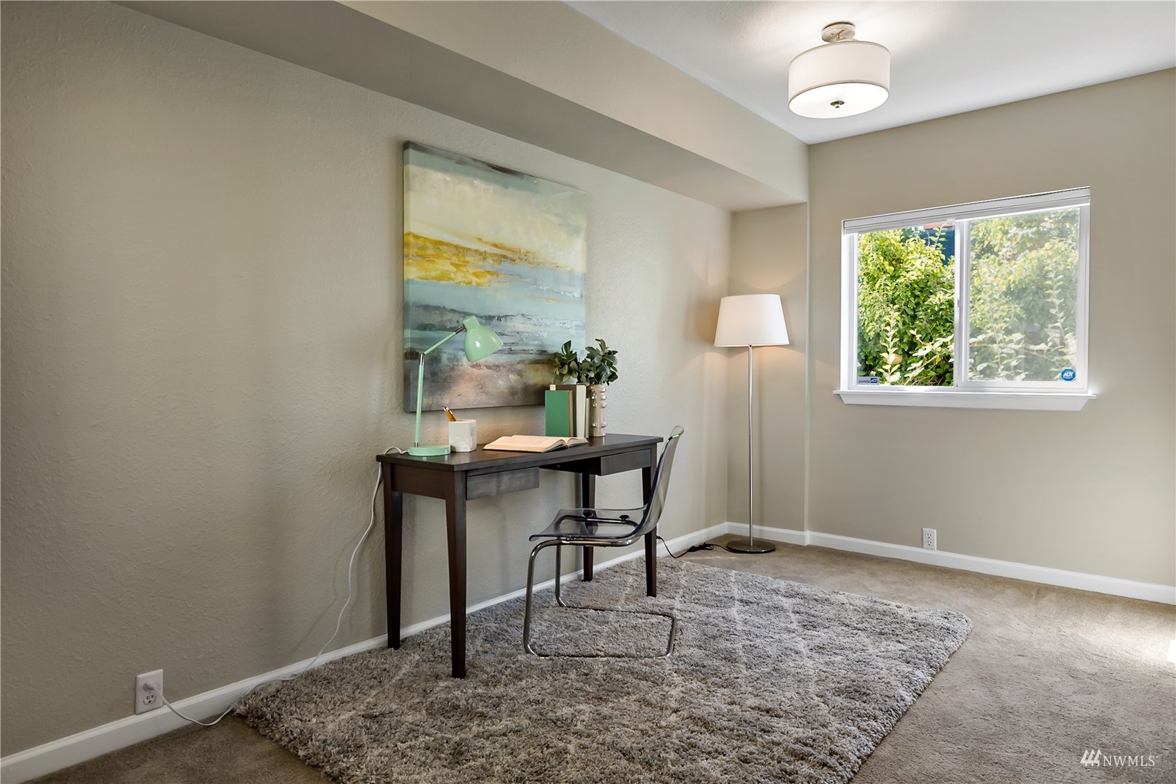 1724 26th Avenue Seattle, WA 98122 - Photo 27 of 37 a workspace with furniture and window