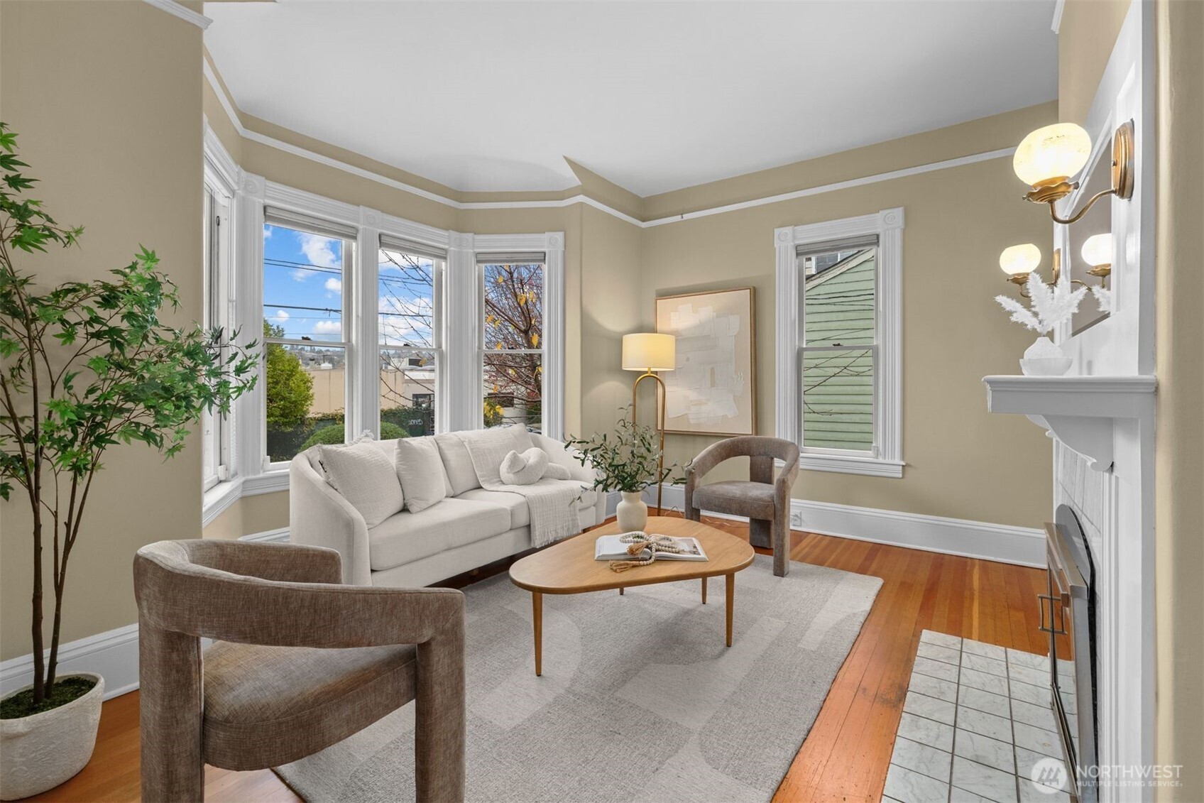 2016 14th Avenue West Seattle, WA 98119 - Photo 4 of 38