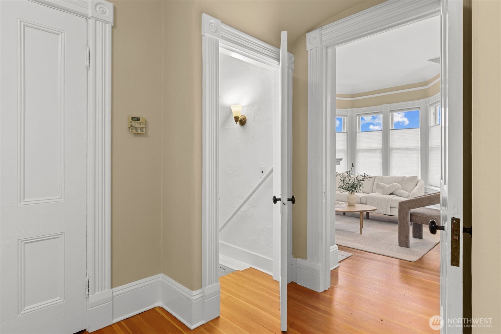 2016 14th Avenue West Seattle, WA 98119 - Photo 9 of 38