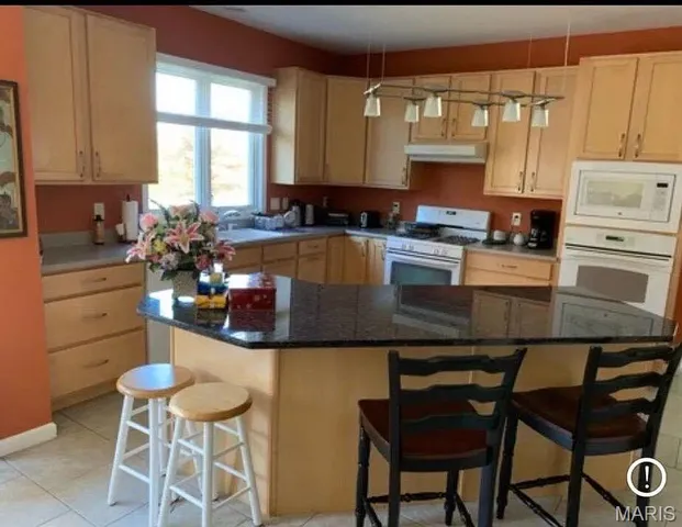 $3,500 | 811 Wheaton Way, Creve Coeur, MO 63141