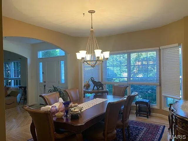 $3,500 | 811 Wheaton Way, Creve Coeur, MO 63141