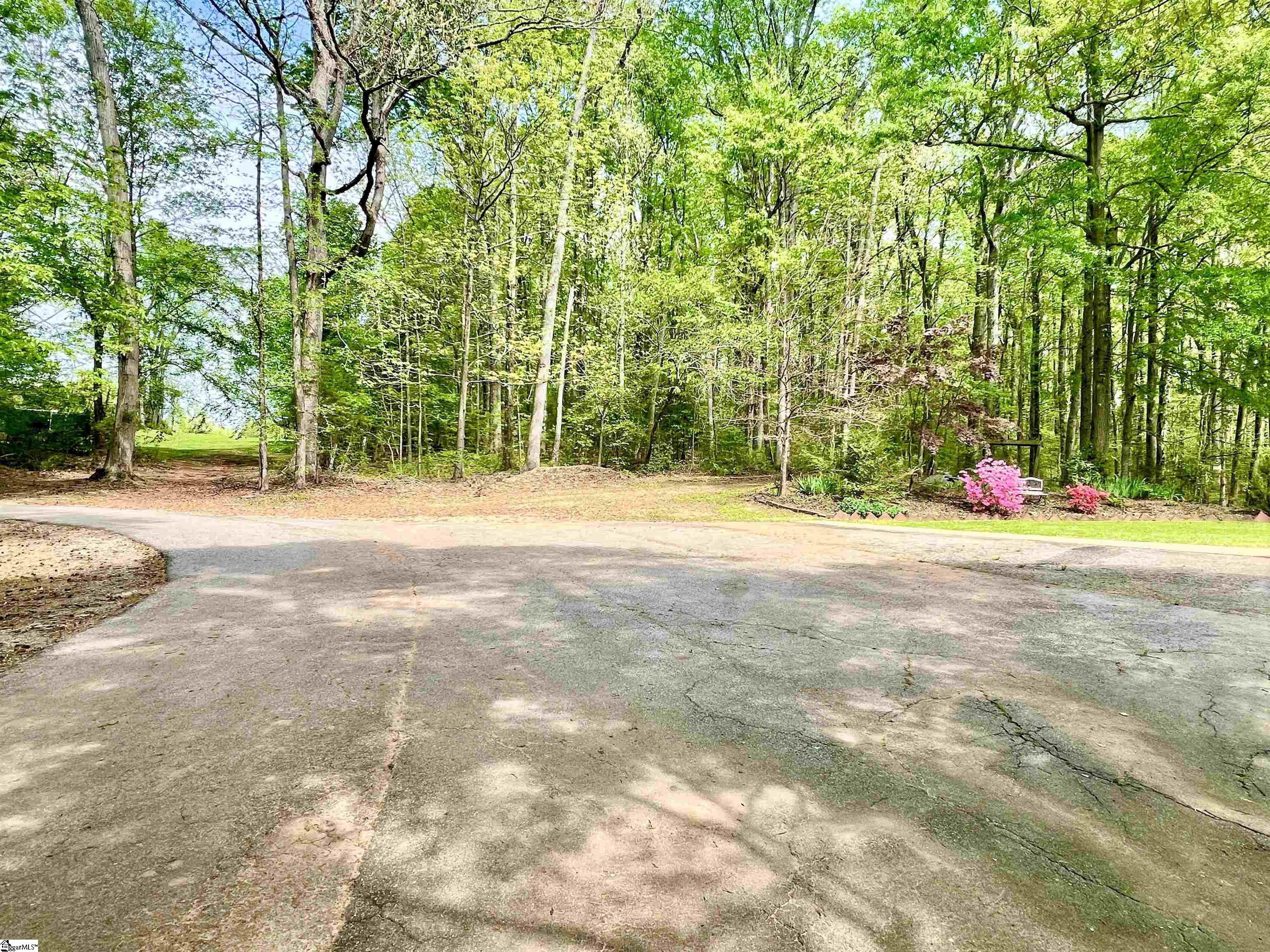 396 Bryson Ford Road Gray Court, SC 29645 - Photo 12 of 35 Gallery Image 12