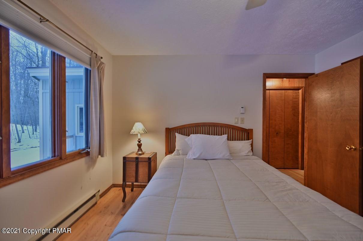 2125 Blue Ox Road Pocono Pines, PA 18350 - Photo 36 of 73 Photo 36