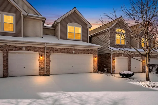 $3,000 | 898 McKenzie Station Drive, Lisle, IL 60532