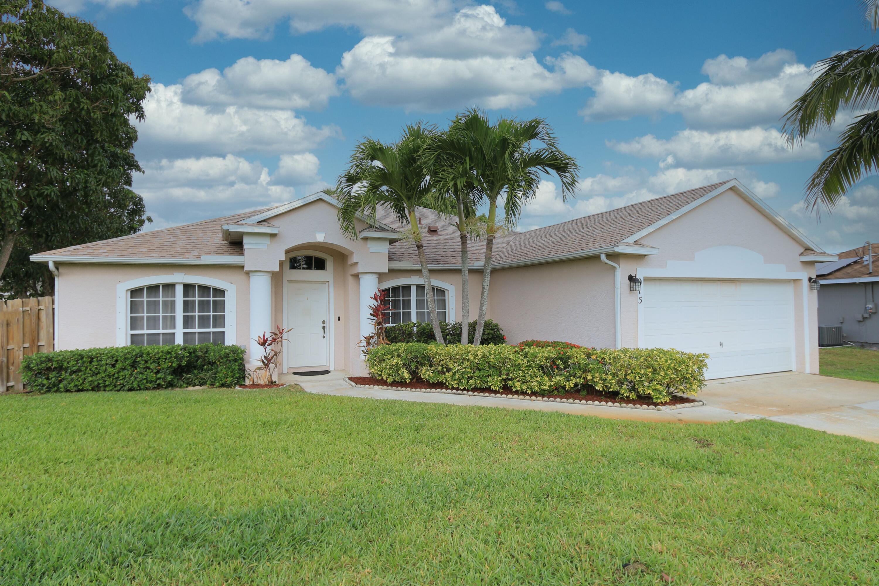 915 Southwest Harvard Road Port St. Lucie, FL 34953 - Photo 4 of 42 IMG_6918