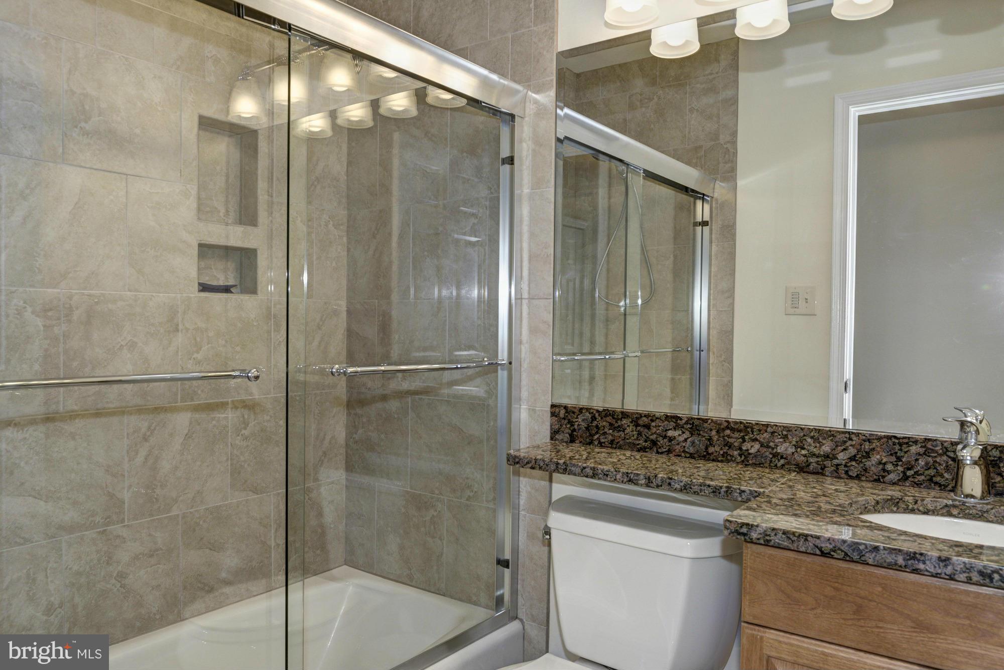 19108 Willow Grove Road Olney, MD 20832 - Photo 18 of 29 Hallway Full Bath