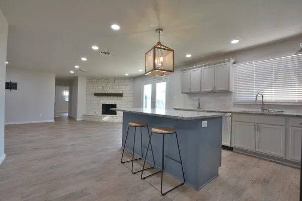 $1,940 | 5227 15th Street, Lubbock, TX 79416