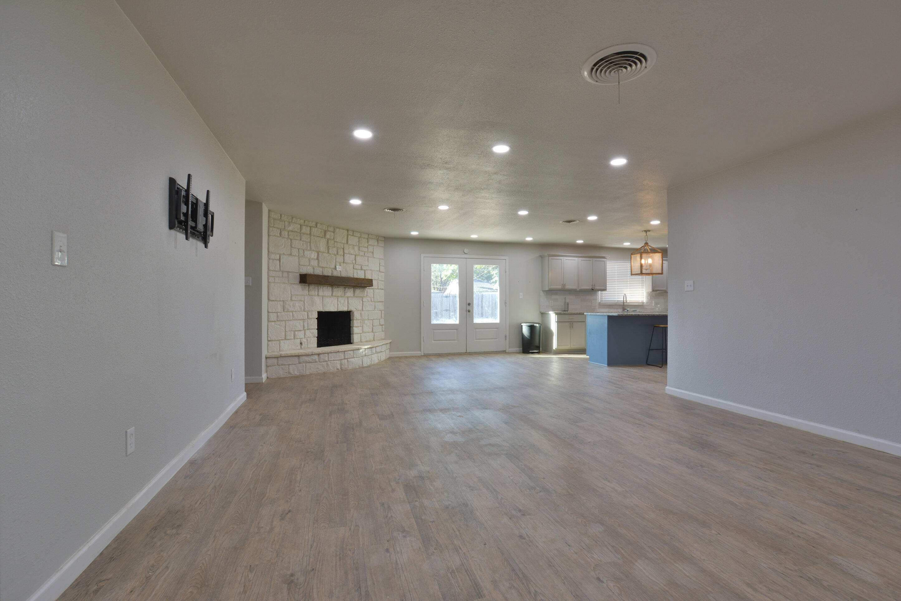 5227 15th Street Lubbock, TX 79416 - Photo 4 of 24 4