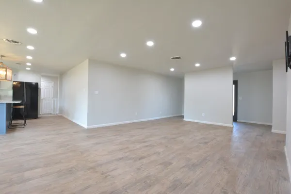 $1,940 | 5227 15th Street, Lubbock, TX 79416
