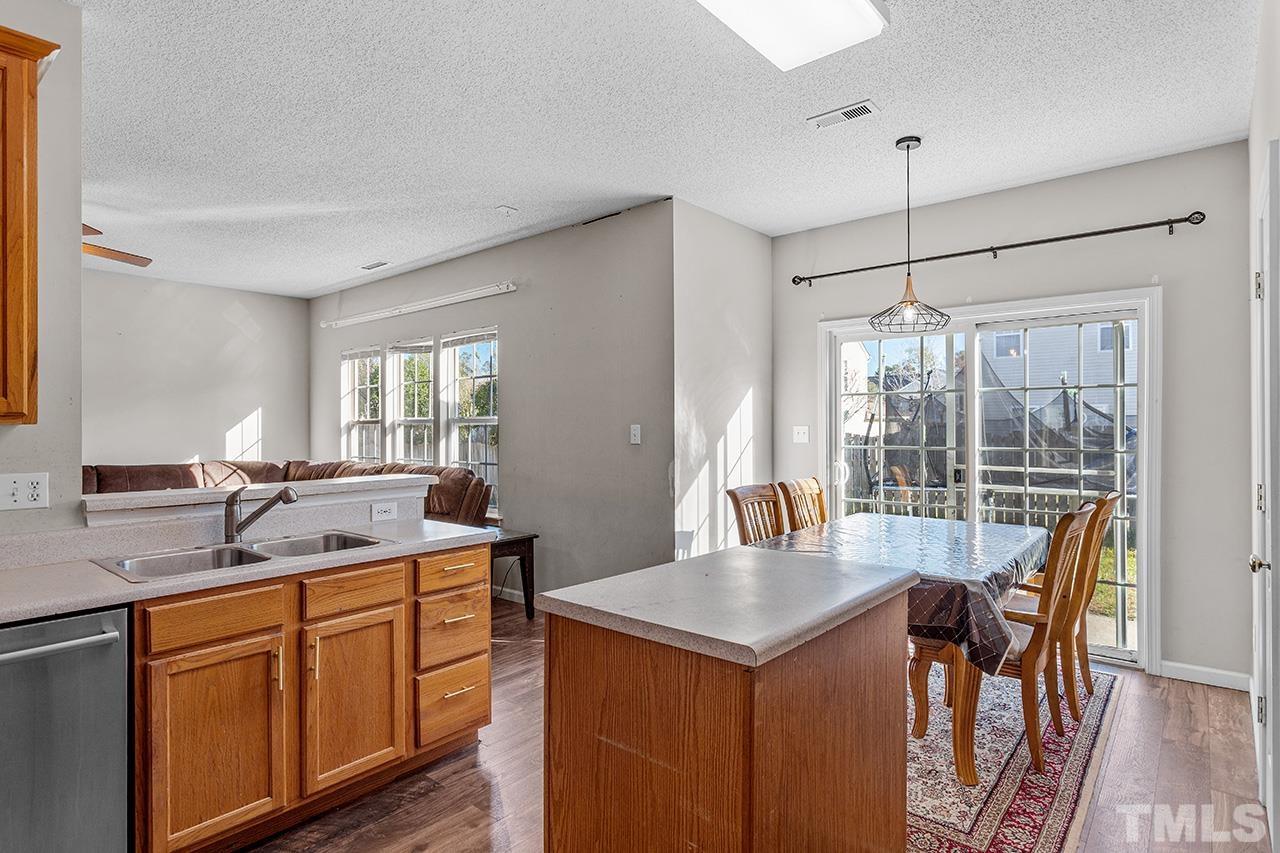 5716 Enoree Lane Raleigh, NC 27616 - Photo 17 of 28 Gallery Image 17